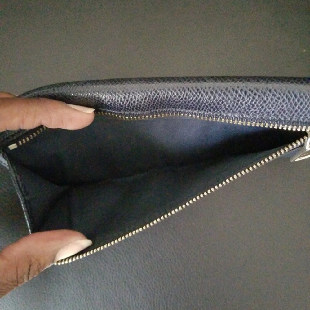 Wallets - Picture 9 of 11